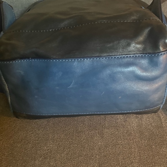 Coach Leather Backpack/Daypack. Midnight/Cobalt Blue. Style# 71508 - Picture 14 of 15